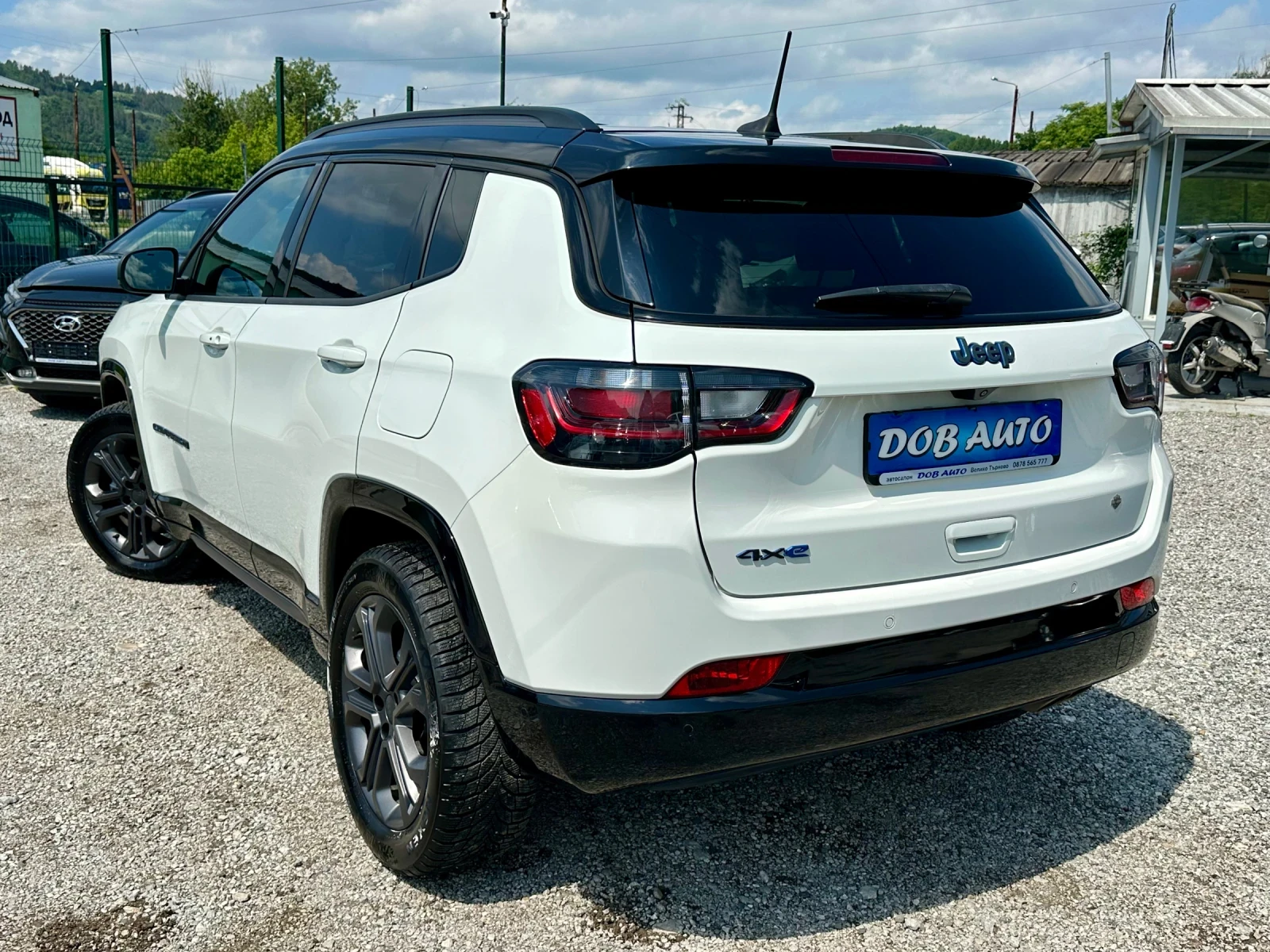 Jeep Compass 4XE-PLUG-IN-HYBRID-4x4-ДИСТРОНИК-КАМЕРА-САМОПАРКИР, снимка 4 - Автомобили и джипове - 54801657