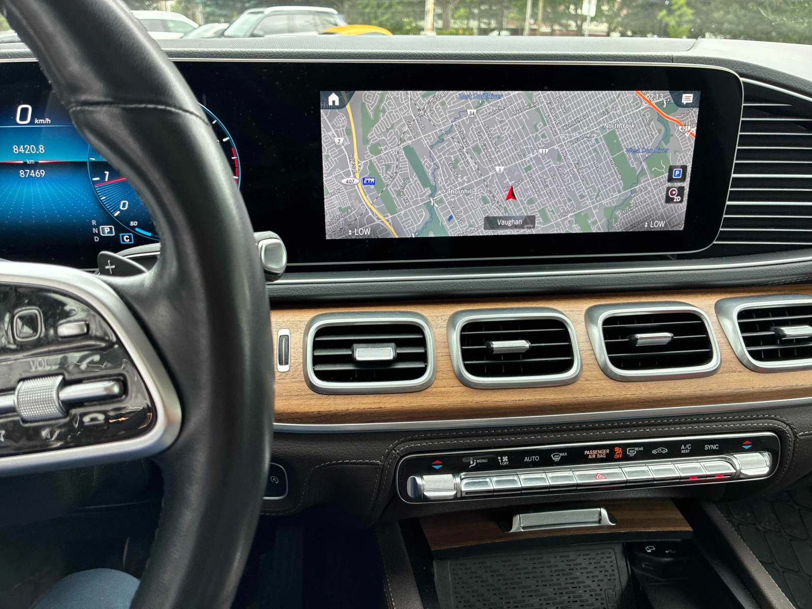 Mercedes-Benz GLE 350 Premium Package/2 КЛЮЧА/ПАНОРАМА/KEYLESS/CARFAX, снимка 9 - Автомобили и джипове - 55165240