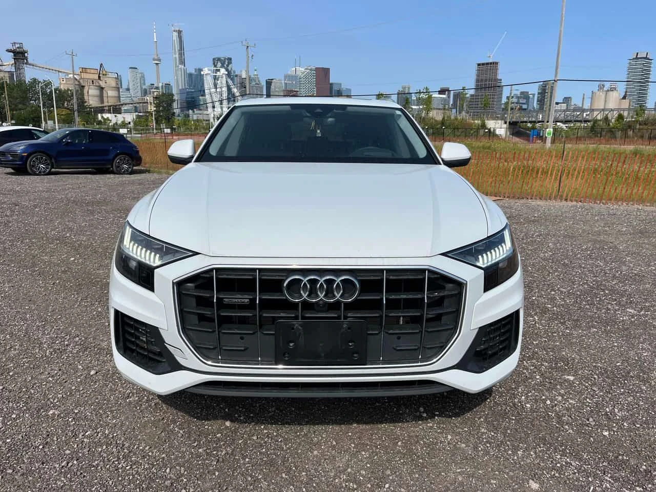 Audi Q8 * Technik * CARFAX * ЦЕНА ДО БГ, снимка 5 - Автомобили и джипове - 55646356