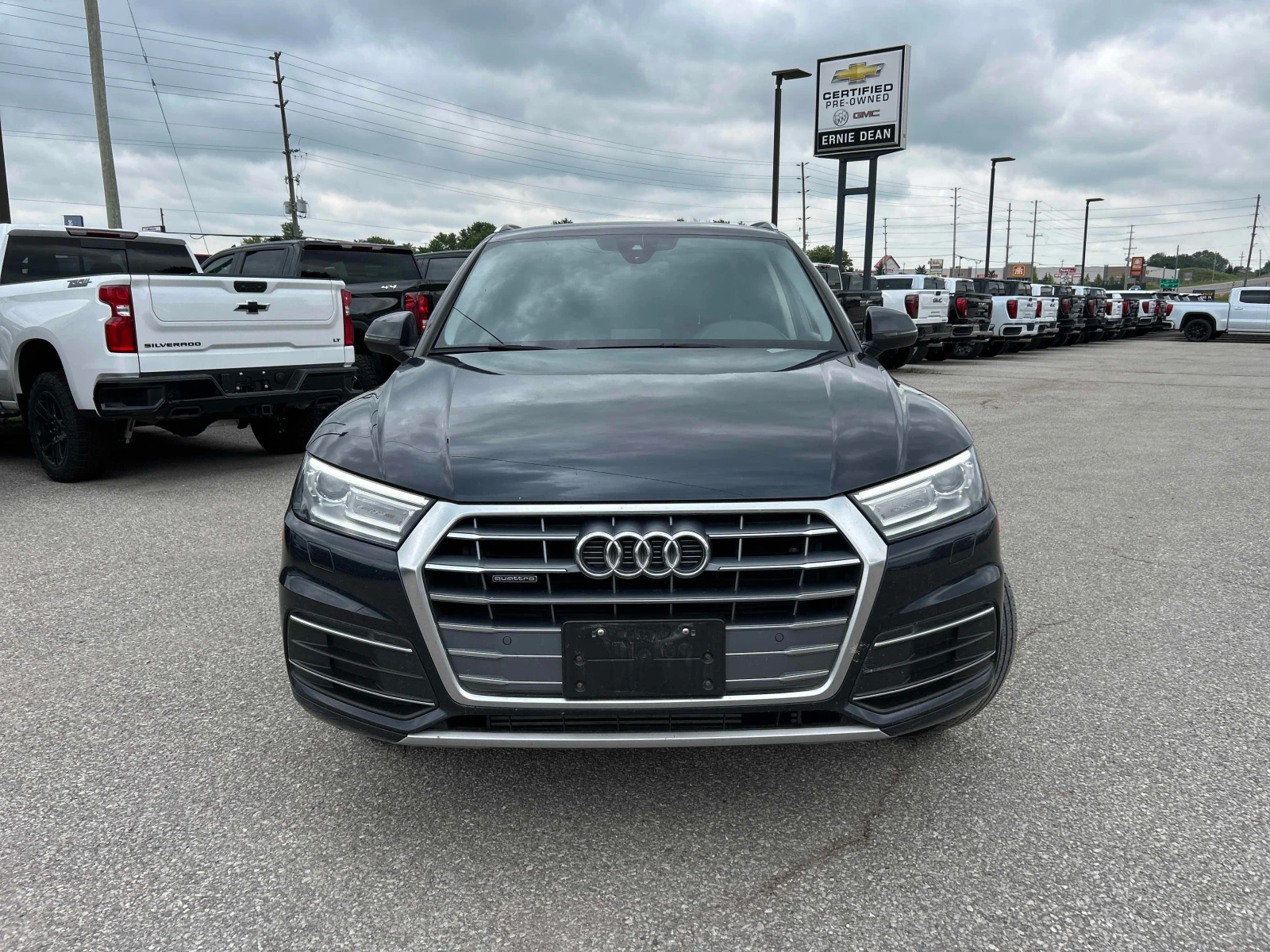 Audi Q5 * Komfort * CARFAX * ОПЦИЯ ЗА ФИНАНСИРАНЕ , снимка 6 - Автомобили и джипове - 55837918