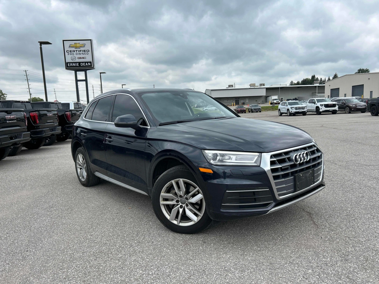 Audi Q5 * Komfort * CARFAX * ОПЦИЯ ЗА ФИНАНСИРАНЕ 