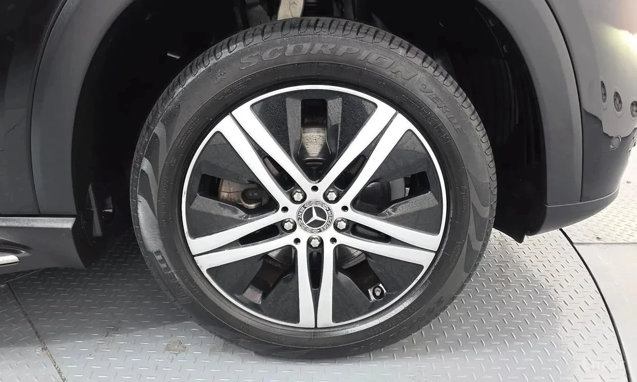 Mercedes-Benz GLE 300, снимка 13 - Автомобили и джипове - 56738434