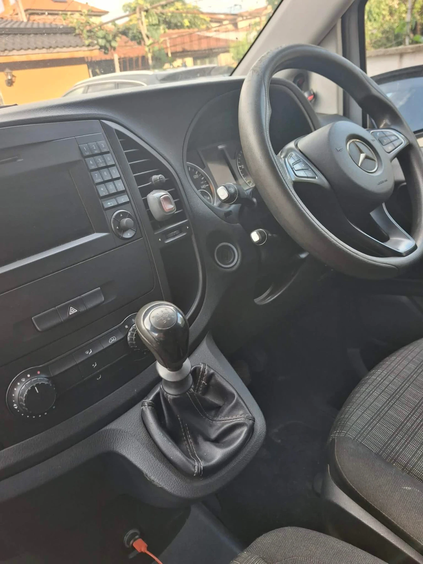 Mercedes-Benz Vito Vito 111, снимка 5 - Бусове и автобуси - 55609535