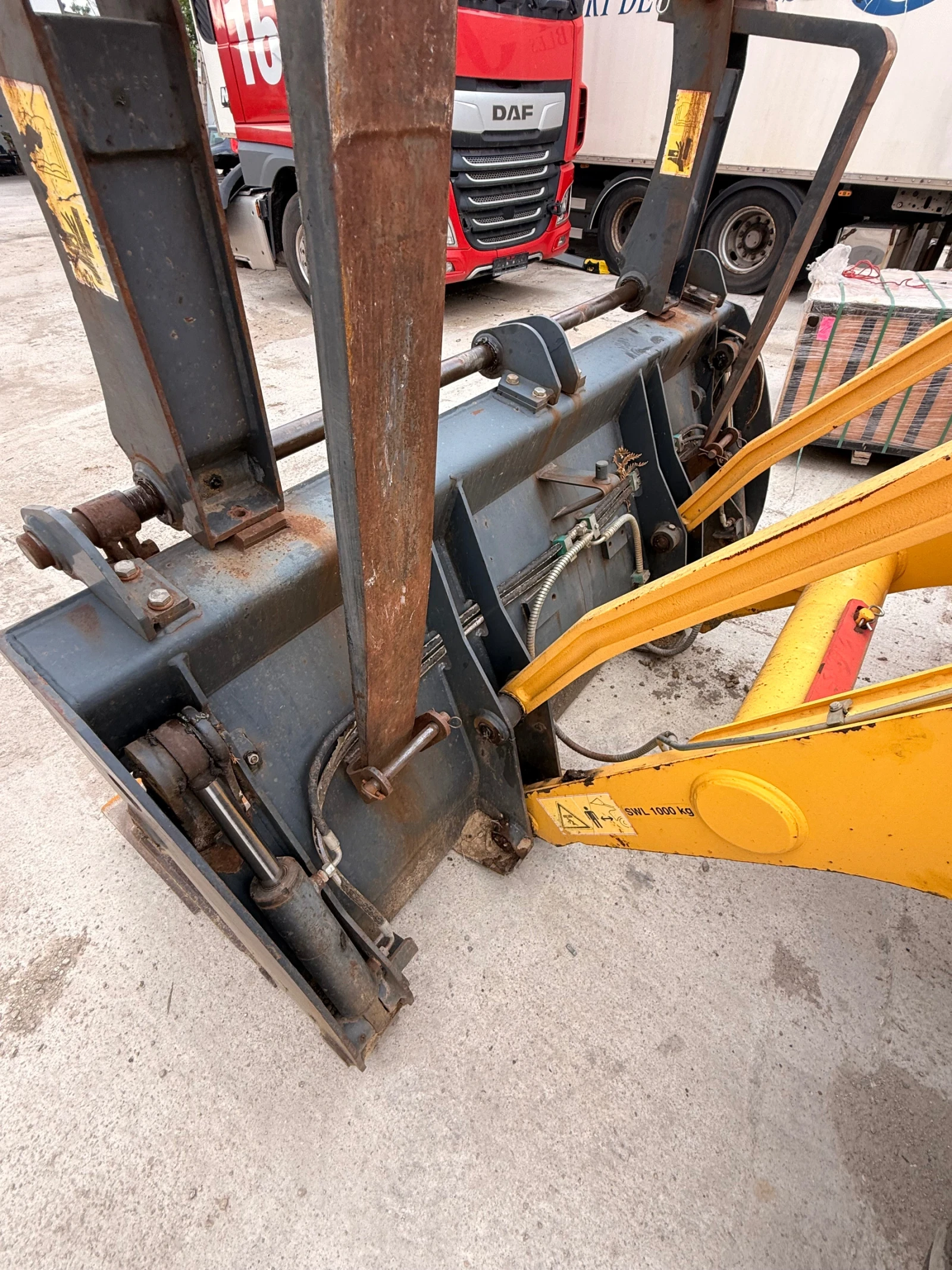 Багер Komatsu WB93R ТОП ТОП ТОП  ДЖОЙСТИЦИ, снимка 17 - Индустриална техника - 54886141