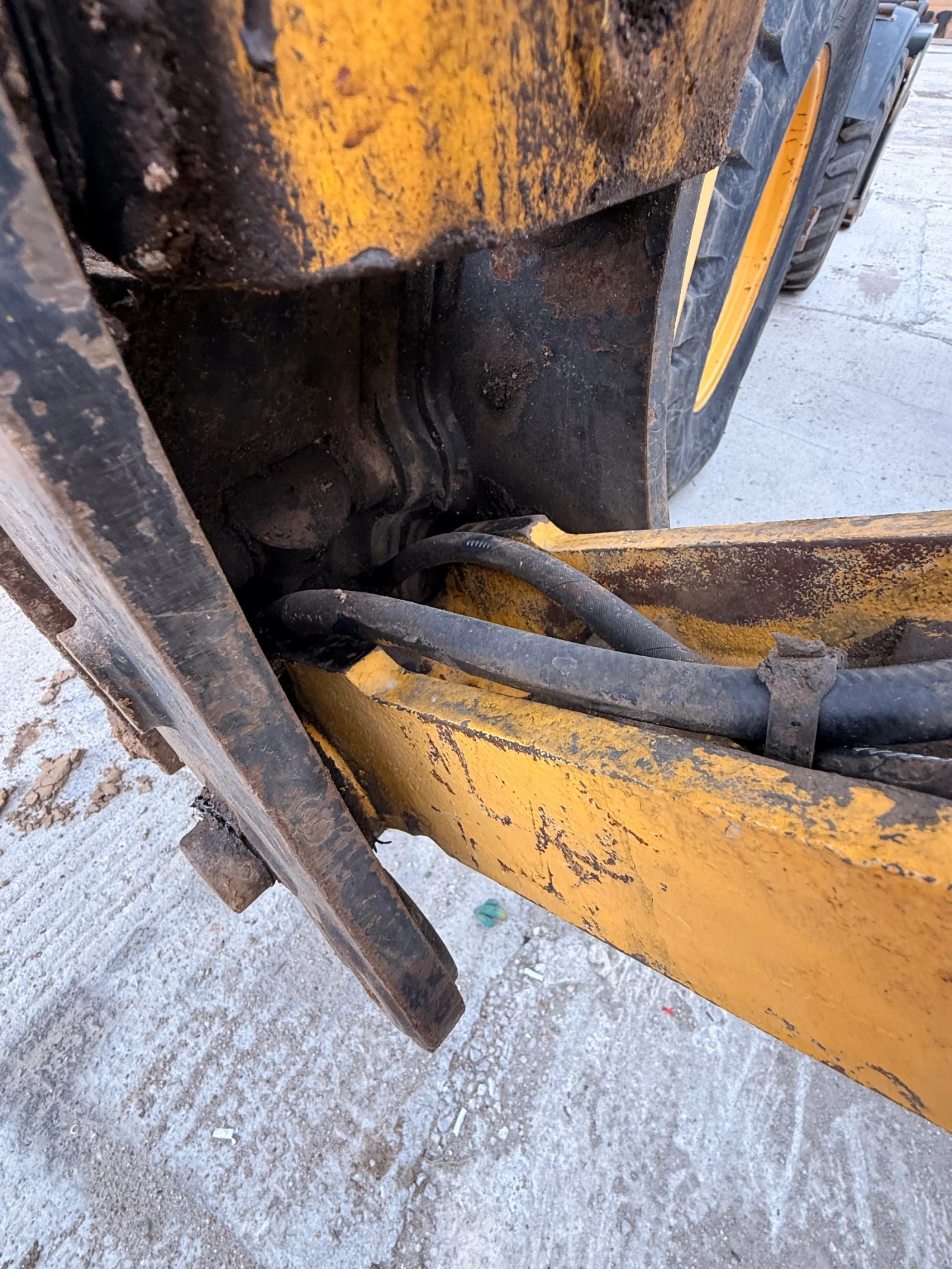 Багер Komatsu WB93R ТОП ТОП ТОП  ДЖОЙСТИЦИ, снимка 7 - Индустриална техника - 54886141