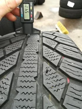 Гуми Зимни 215/65R17, снимка 8