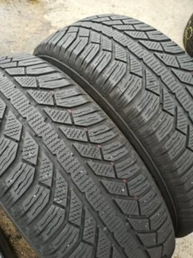 Гуми Зимни 215/65R17, снимка 3