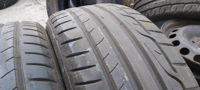 Гуми Летни 205/45R17, снимка 4 - Гуми и джанти - 30582366