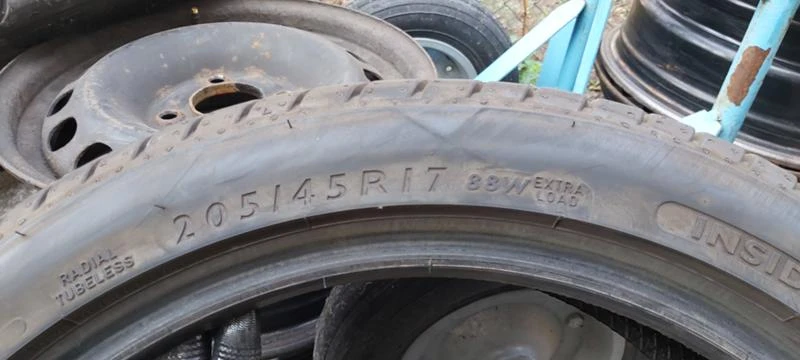 Гуми Летни 205/45R17, снимка 8 - Гуми и джанти - 30582366