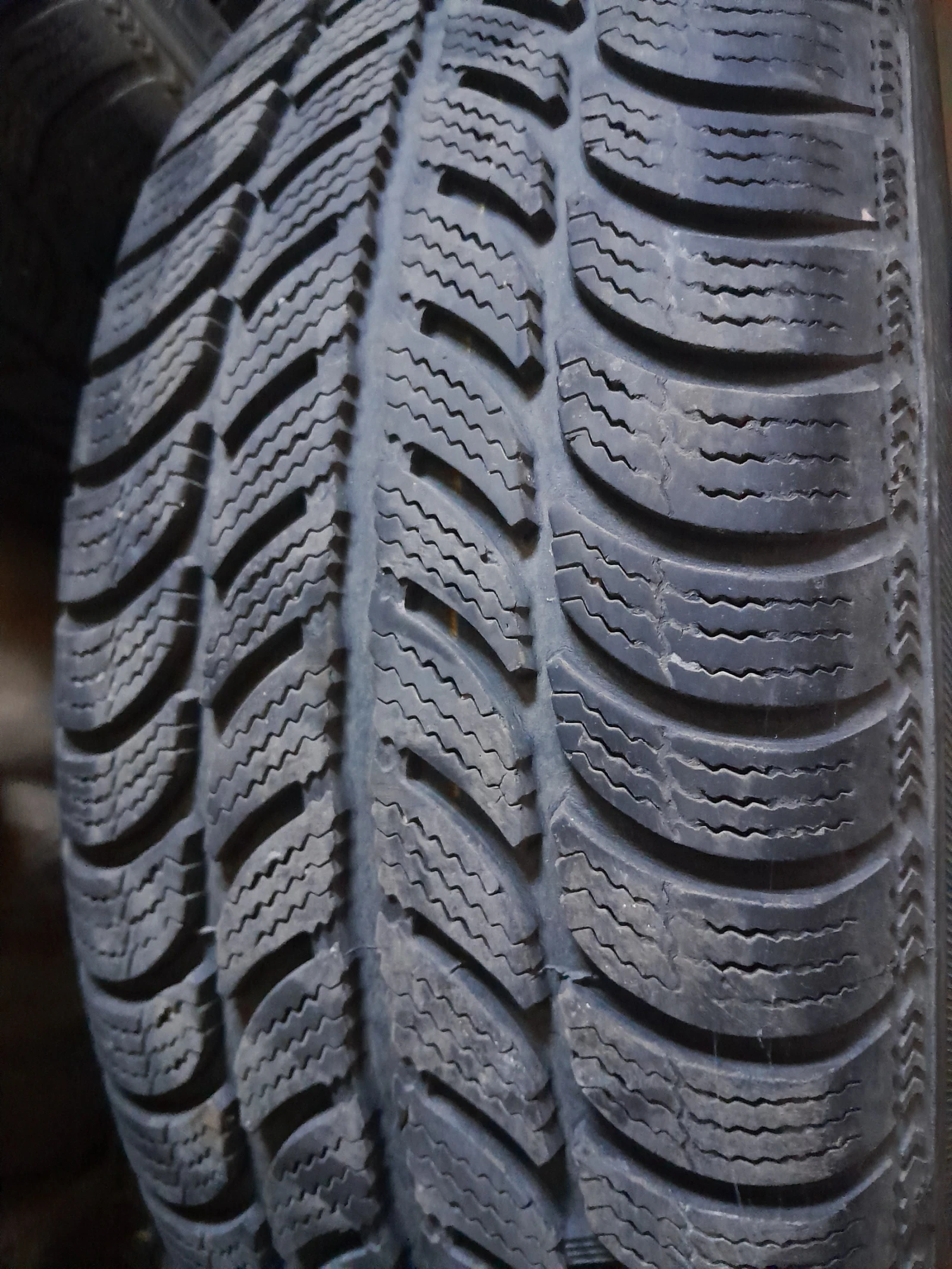    195/65R15  Opel Zafira | Mobile.bg   9