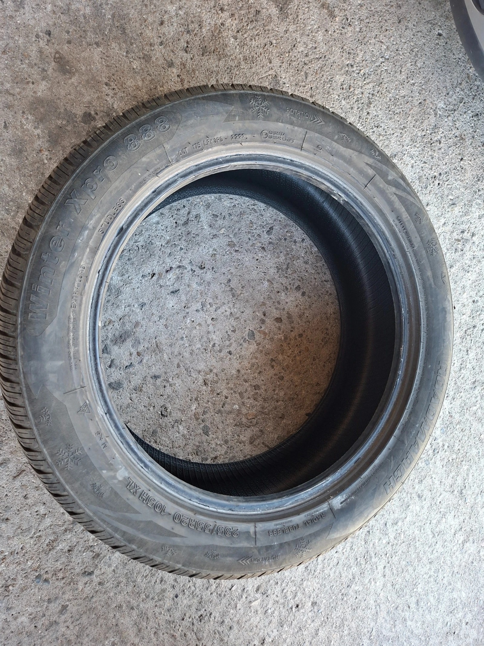 Гуми Зимни 235/55R20, снимка 9 - Гуми и джанти - 55727804