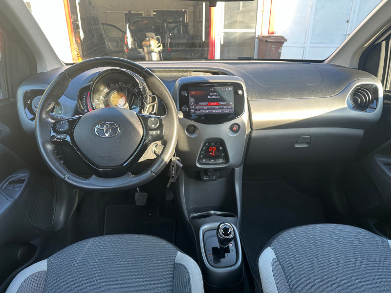 Toyota Aygo 1.0 vvt-i automat 16000км., снимка 14 - Автомобили и джипове - 44246189