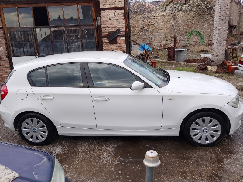 BMW 120, снимка 6 - Автомобили и джипове - 45300511