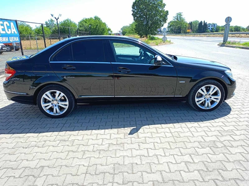 Mercedes-Benz C 320 4matic, снимка 3 - Автомобили и джипове - 46447234