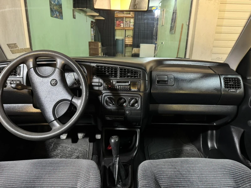 VW Golf 3, снимка 4 - Автомобили и джипове - 47589618