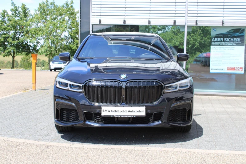 BMW 740 xDrive M Sport, снимка 2 - Автомобили и джипове - 47891957