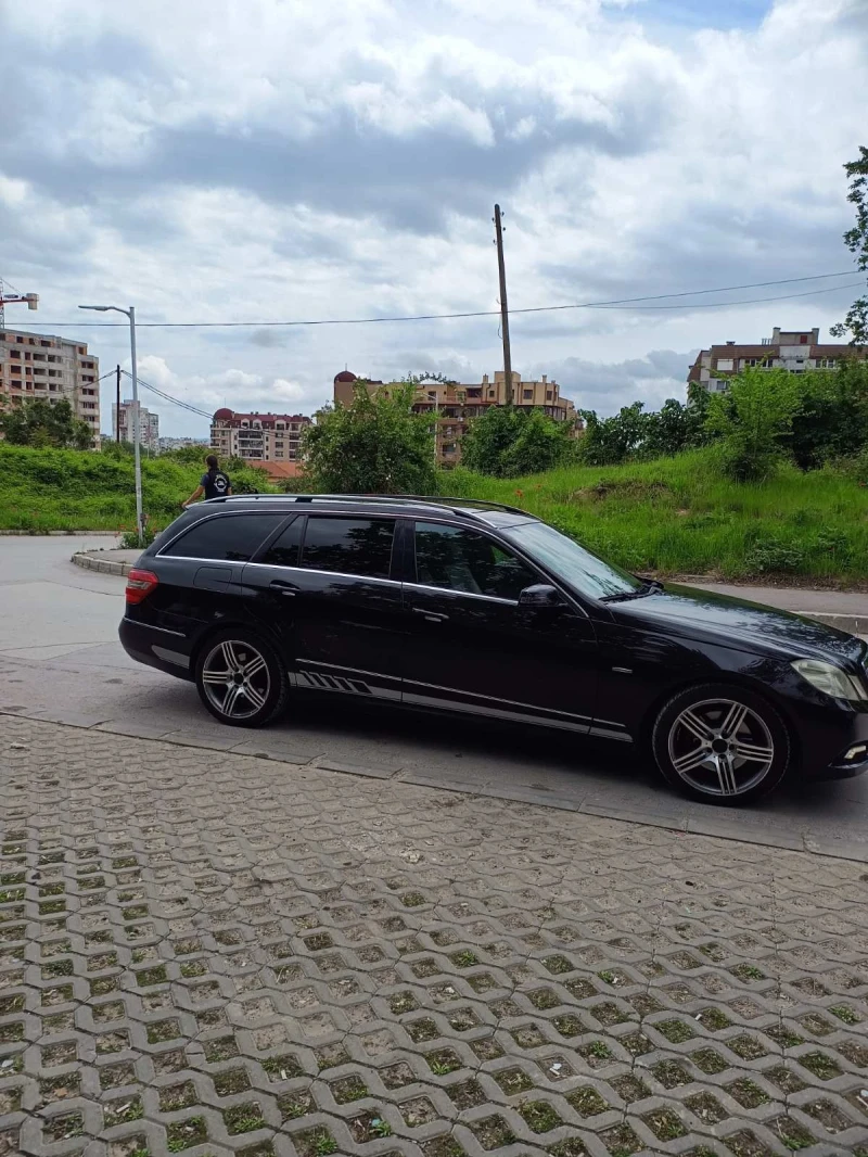 Mercedes-Benz E 350 4matic, снимка 2 - Автомобили и джипове - 48104459