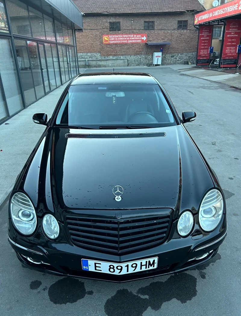 Mercedes-Benz E 320, снимка 2 - Автомобили и джипове - 48113531