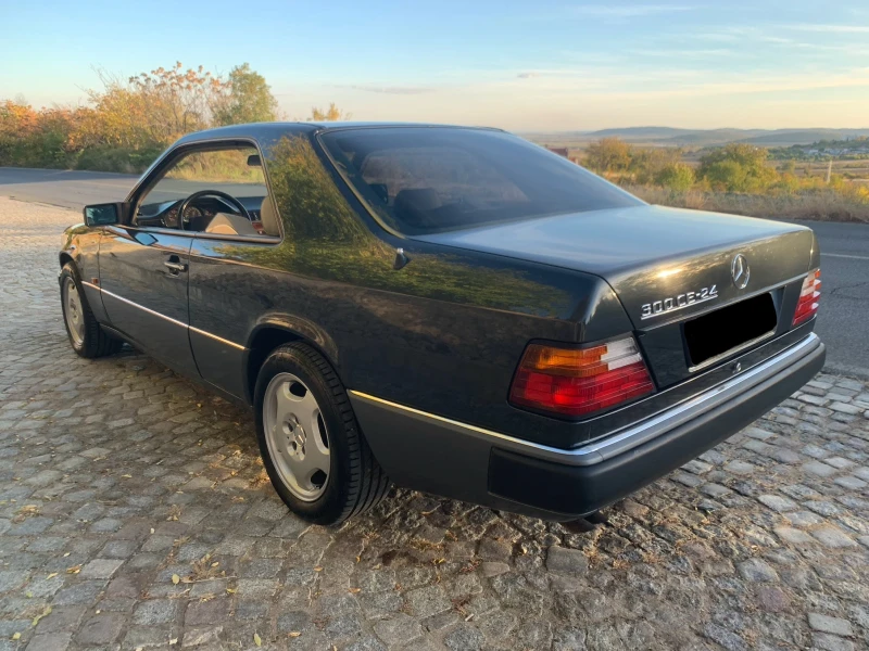 Mercedes-Benz 124 300CE-24 COUPE, снимка 2 - Автомобили и джипове - 48226631