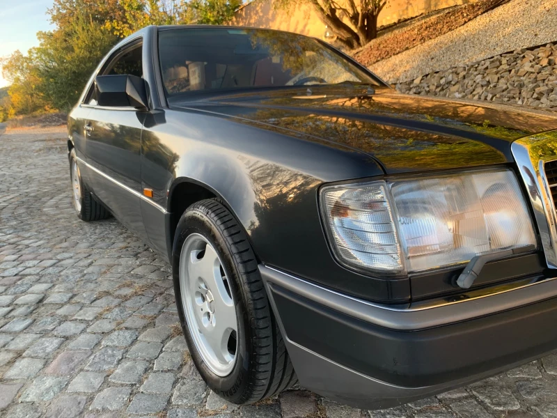 Mercedes-Benz 124 300CE-24 COUPE, снимка 13 - Автомобили и джипове - 48226631