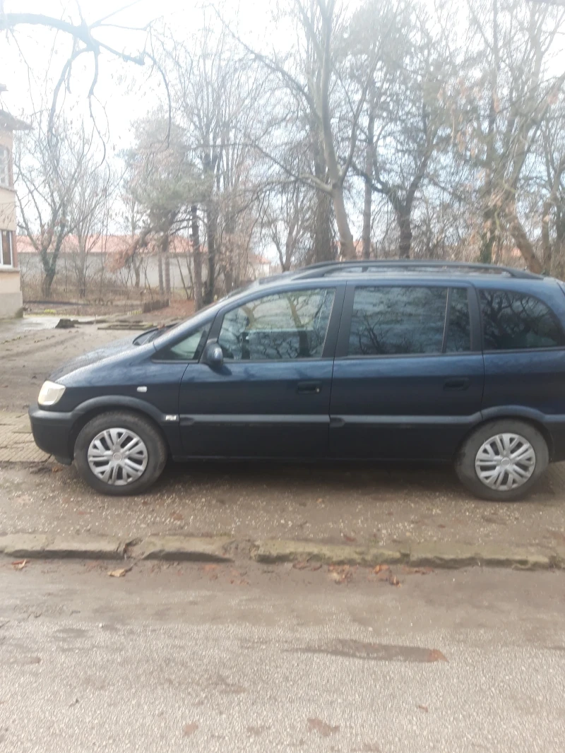 Opel Zafira, снимка 3 - Автомобили и джипове - 48388171