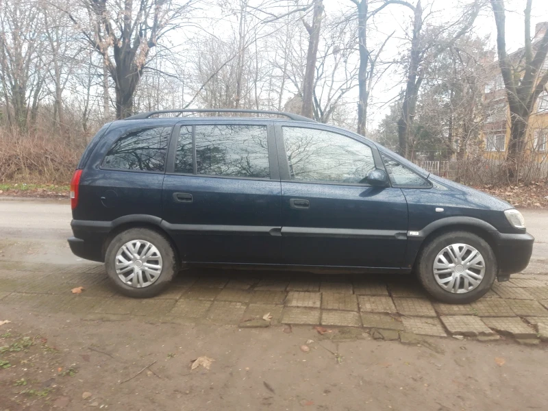 Opel Zafira, снимка 4 - Автомобили и джипове - 48388171