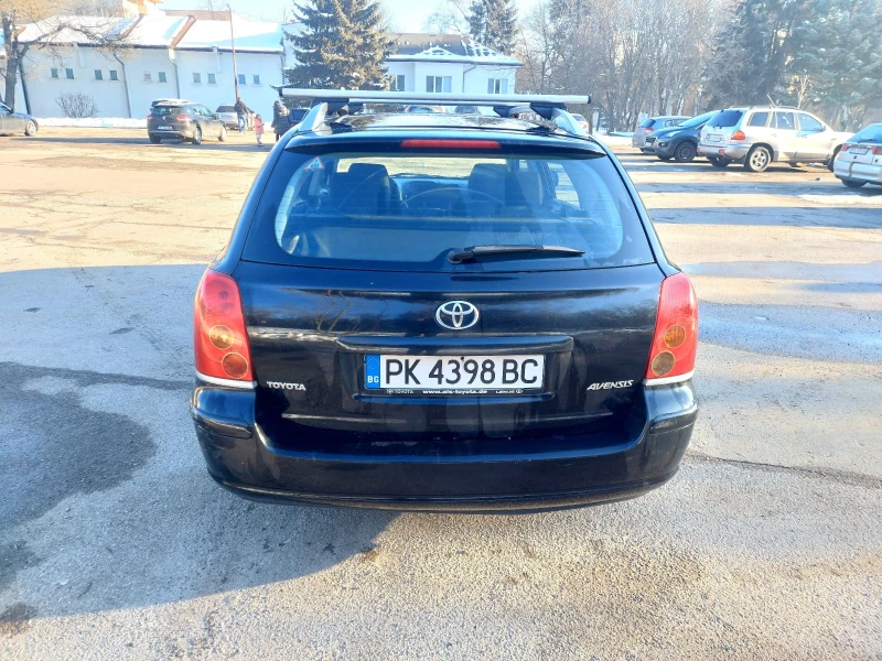 Toyota Avensis 1.8 бензин - газ , снимка 3 - Автомобили и джипове - 48506209