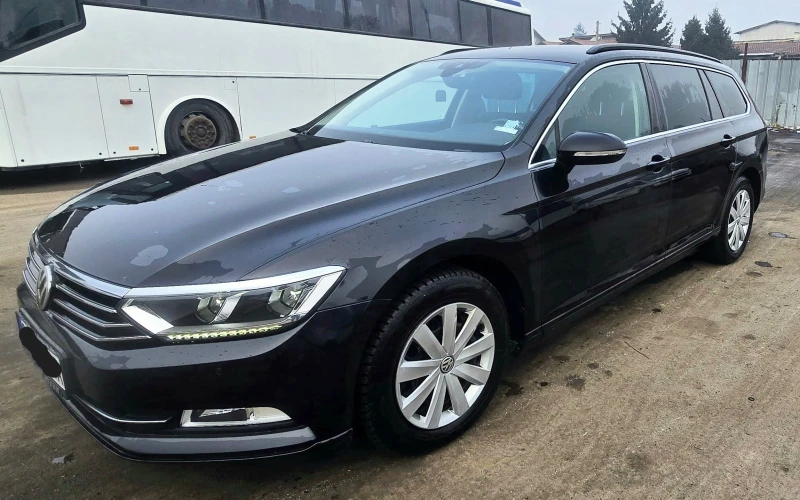 VW Passat Variant, снимка 1 - Автомобили и джипове - 49282212