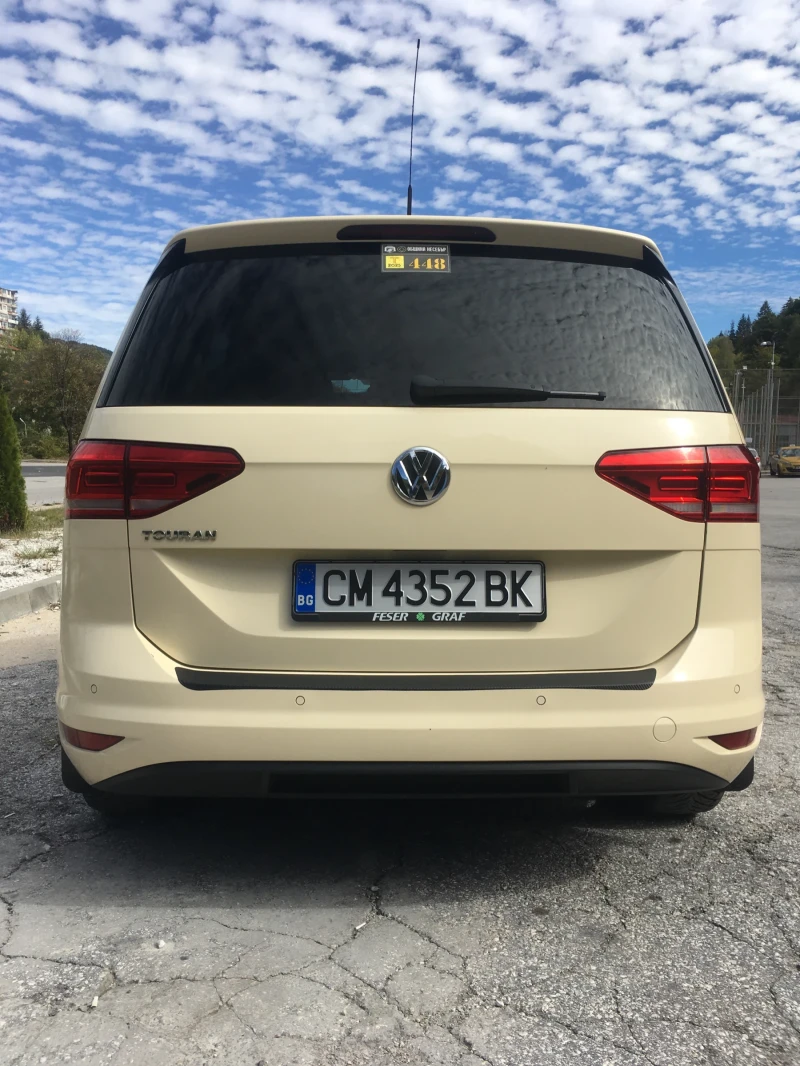 VW Touran 2.0TDI DSG 116ps, снимка 5 - Автомобили и джипове - 52357932