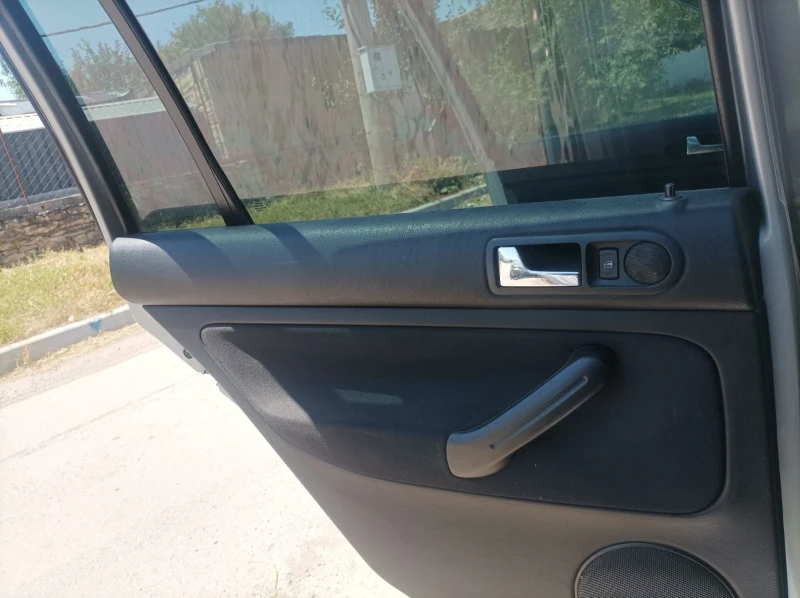 VW Golf, снимка 12 - Автомобили и джипове - 52575730