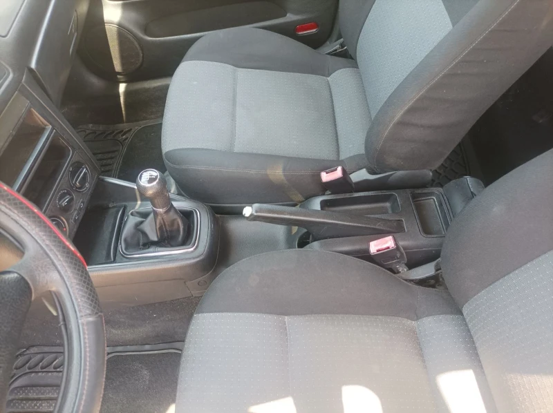 VW Golf, снимка 7 - Автомобили и джипове - 52575730