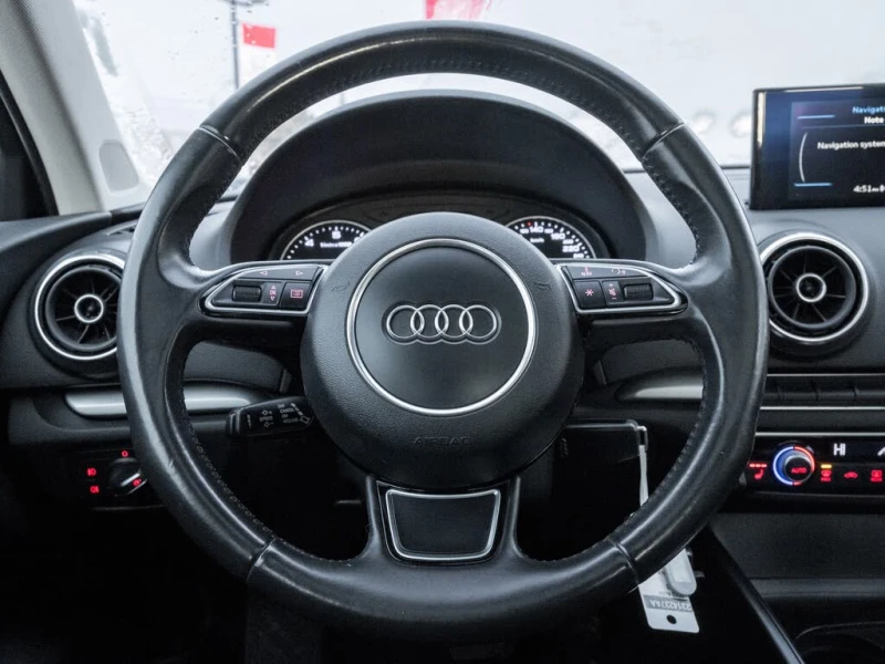 Audi A3 1.8T Komfort* АвтоКредит* (ЦЕНА ДО БГ), снимка 9 - Автомобили и джипове - 53264631