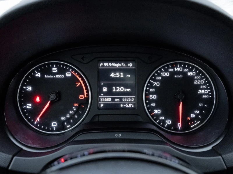 Audi A3 1.8T Komfort* АвтоКредит* (ЦЕНА ДО БГ), снимка 10 - Автомобили и джипове - 53264631