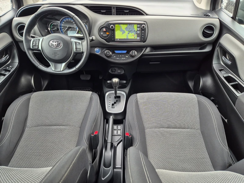 Toyota Yaris 1.5HYBRID* 90000km* NAVI* KAMERA* , снимка 12 - Автомобили и джипове - 53396244