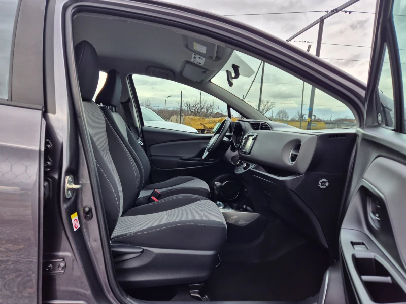 Toyota Yaris 1.5HYBRID* 90000km* NAVI* KAMERA* , снимка 10 - Автомобили и джипове - 53396244