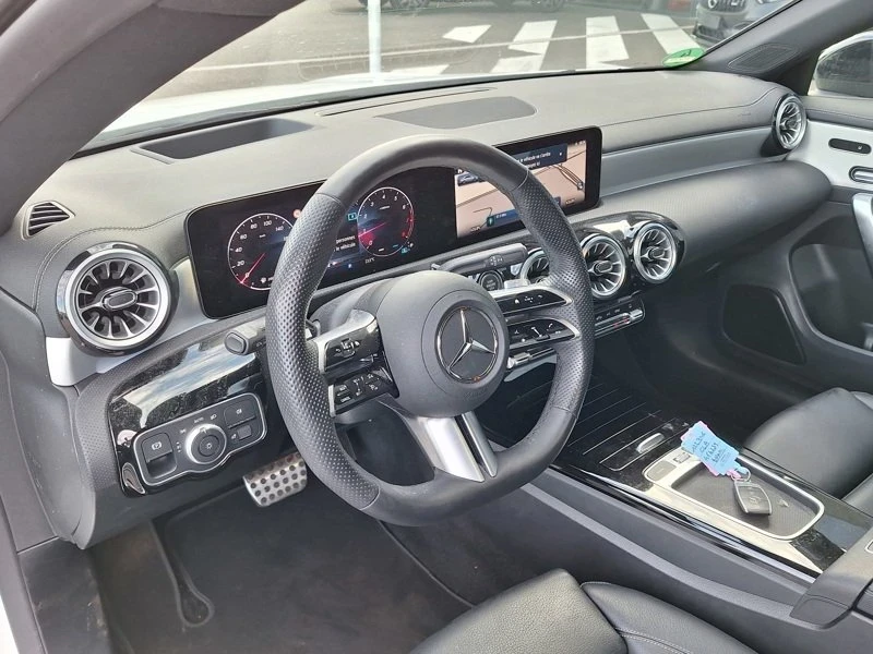 Mercedes-Benz CLA 180 AMG* FACELIFT* PANO* NIGHT* HEAD UP* MEMORY* 360 - изображение 3
