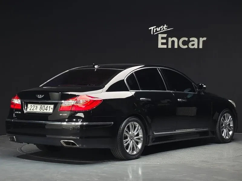 Hyundai Genesis 3.3, снимка 2 - Автомобили и джипове - 54618163