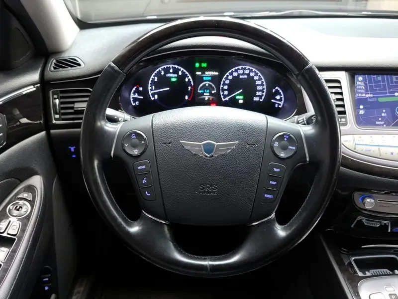 Hyundai Genesis 3.3, снимка 13 - Автомобили и джипове - 54618163