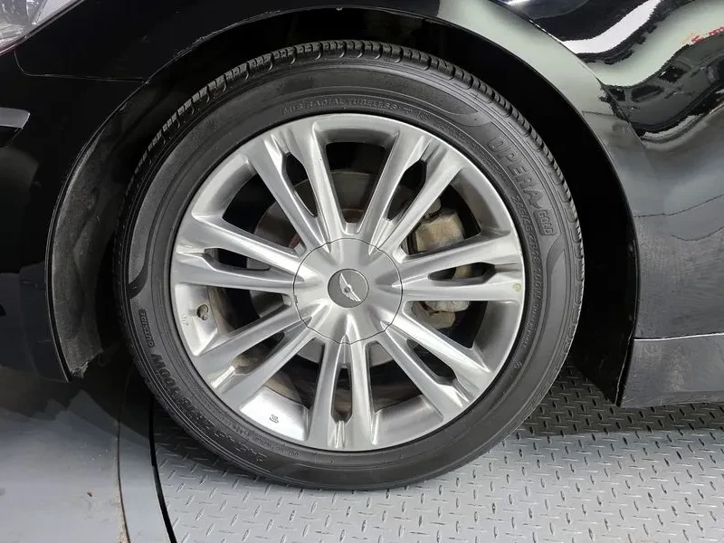 Hyundai Genesis 3.3, снимка 5 - Автомобили и джипове - 54618163
