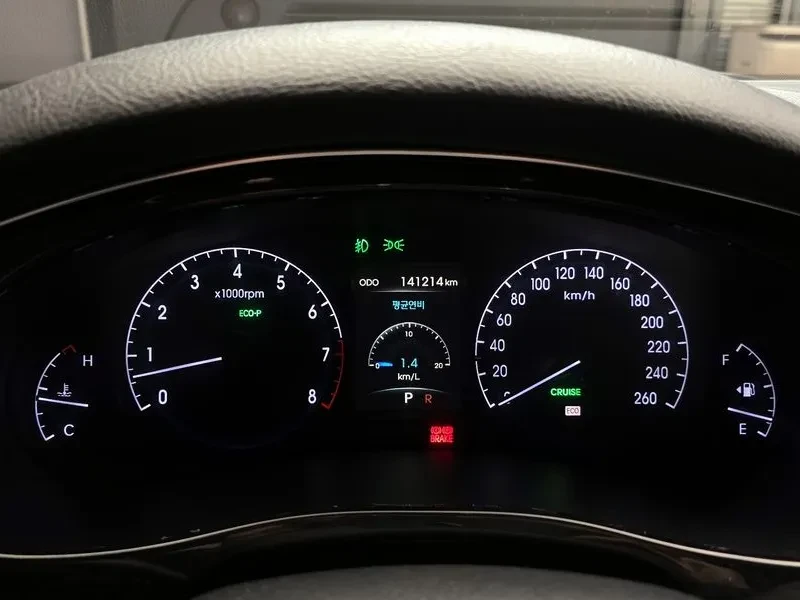 Hyundai Genesis 3.3, снимка 8 - Автомобили и джипове - 54618163