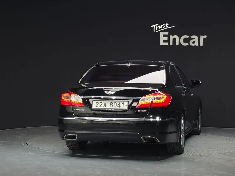 Hyundai Genesis 3.3, снимка 4 - Автомобили и джипове - 54618163