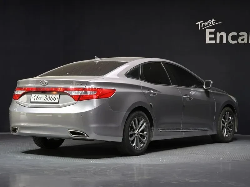 Hyundai Grandeur 2.4, снимка 2 - Автомобили и джипове - 54625777