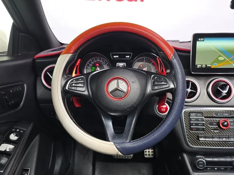 Mercedes-Benz CLA 200 CDI 4MATIC, снимка 13 - Автомобили и джипове - 55097018