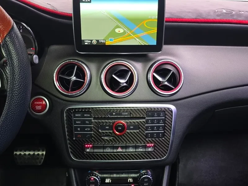 Mercedes-Benz CLA 200 CDI 4MATIC, снимка 14 - Автомобили и джипове - 55097018