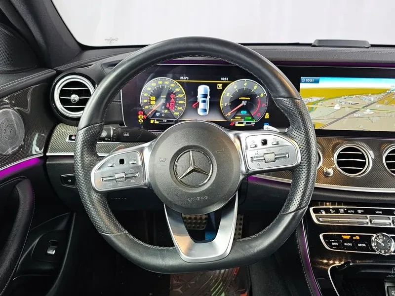 Mercedes-Benz E 350 4Matic Amg Line, снимка 13 - Автомобили и джипове - 55883791