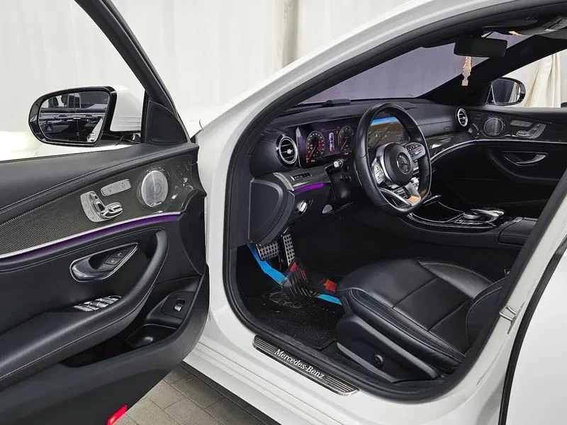 Mercedes-Benz E 350 4Matic Amg Line, снимка 10 - Автомобили и джипове - 55883791