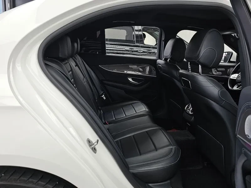 Mercedes-Benz E 350 4Matic Amg Line, снимка 12 - Автомобили и джипове - 55883791