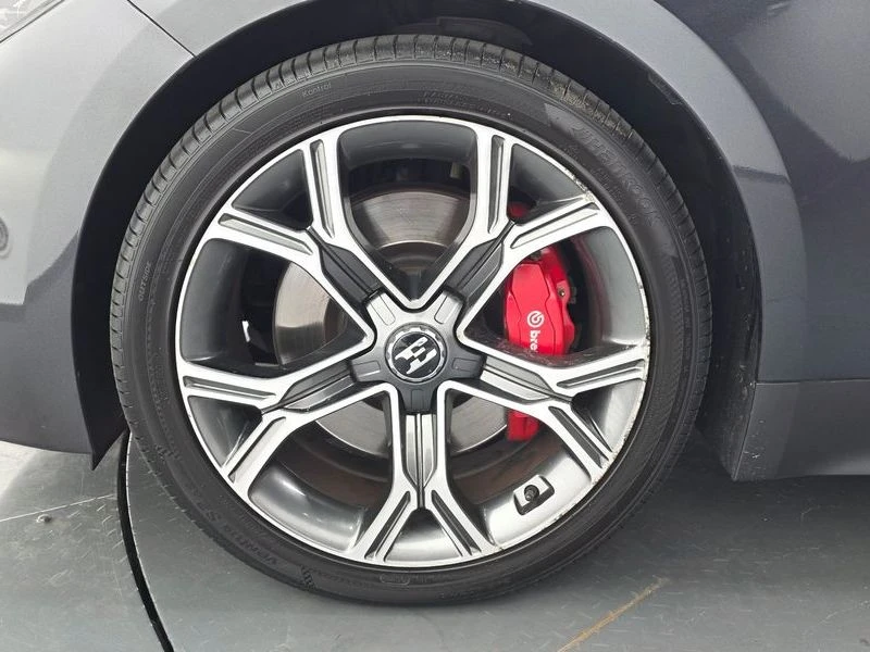 Kia Stinger 3.3 Turbo AWD| 370к.с., снимка 5 - Автомобили и джипове - 56170106
