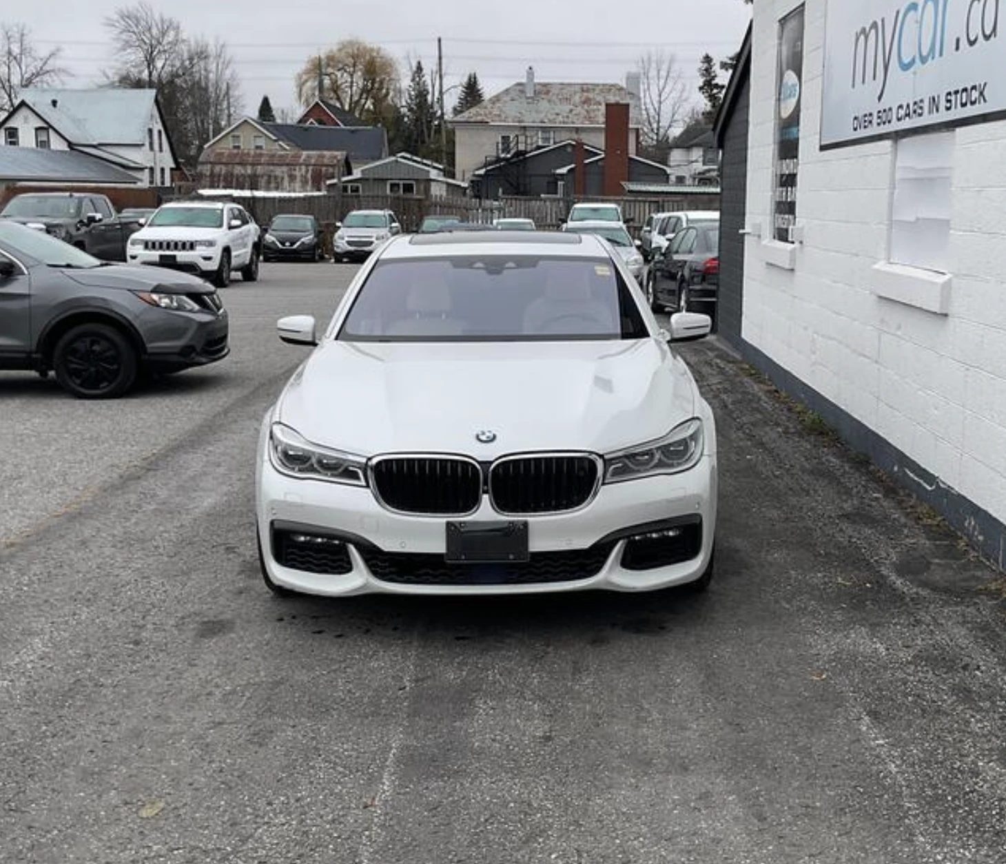 BMW 750 LONG* M-pack* HARMAN/KARDON* ОБДУХ* МОНИТОРИ* PANO, снимка 1