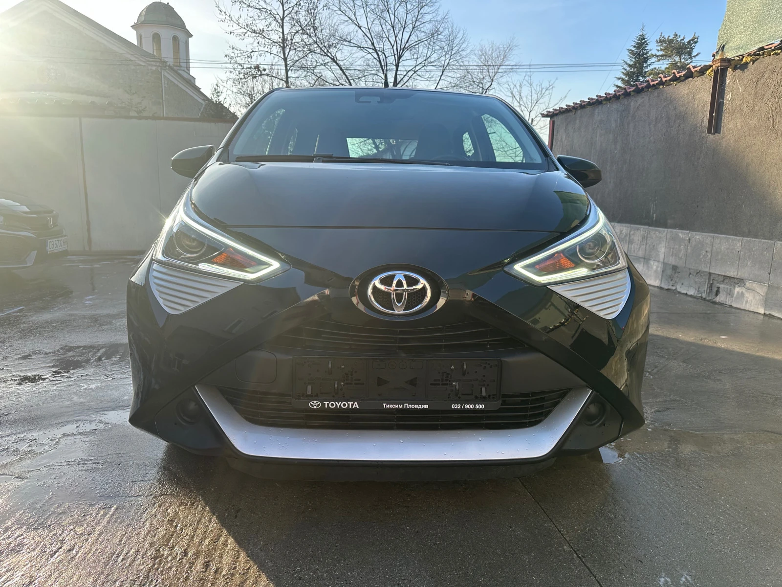 Toyota Aygo 1.0 vvt-i automat 16000км. | Mobile.bg — изображение 1